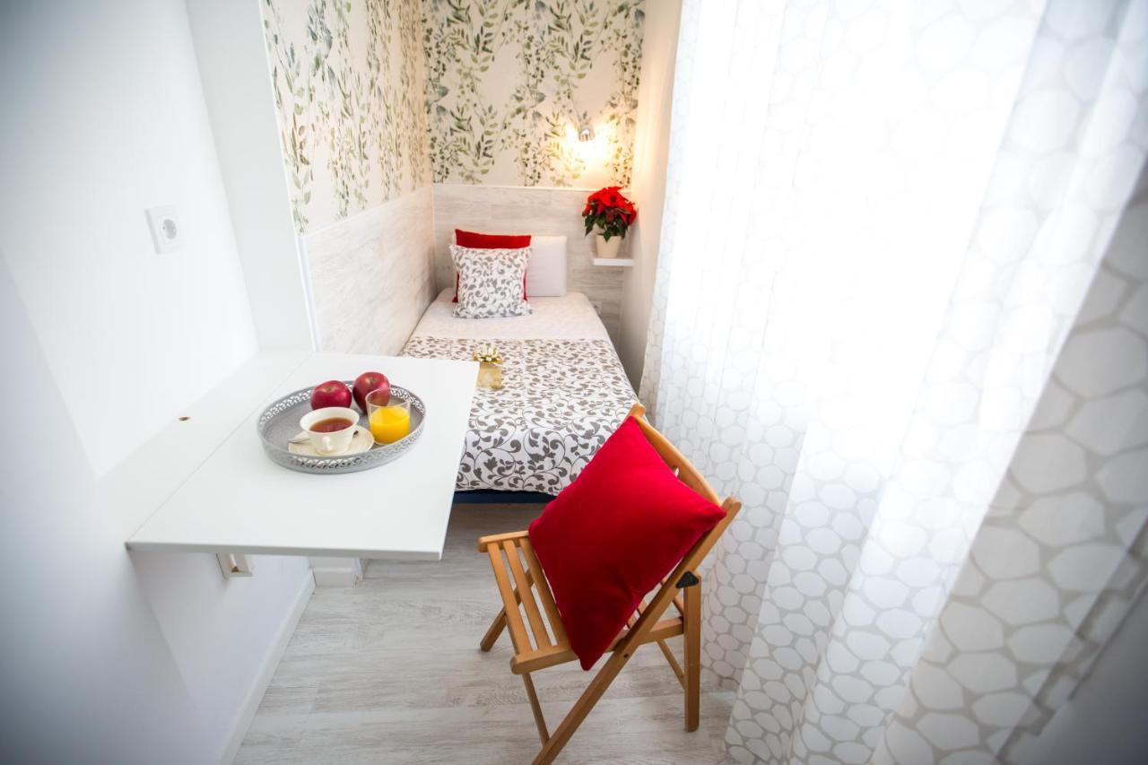 Bloom Inn مدريد المظهر الخارجي الصورة